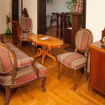 Red Clay Club Aparthotel *